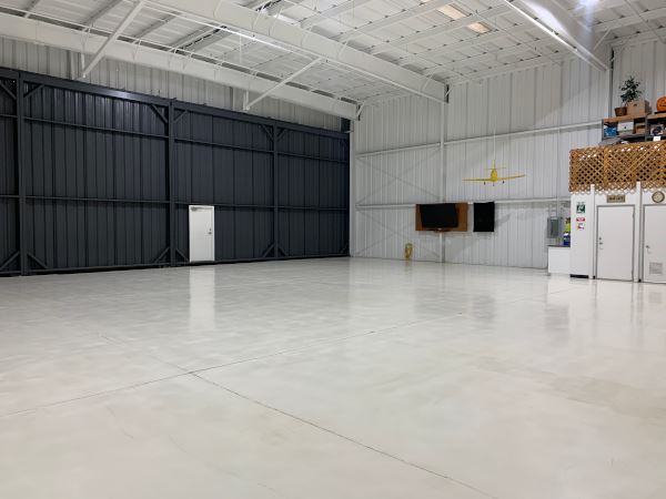 Aeroplex / Aerolease Group - Long Beach Airport (LGB) (7/1/2025 - Credits: submitted by: Daniel  Sanchez)