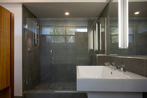 Mulholland Hwy House (4/1/2025 - Credits: Holistictherapeutic.com)