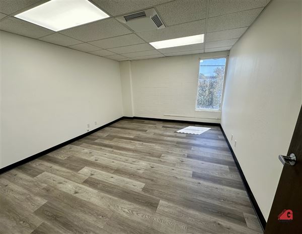 Grimco Owensmouth - Office Warehouse Building - VACANT (9/8/2025 - Credits: submitted by: Joseph Grinbaum / updated 7.15.2021 lm)