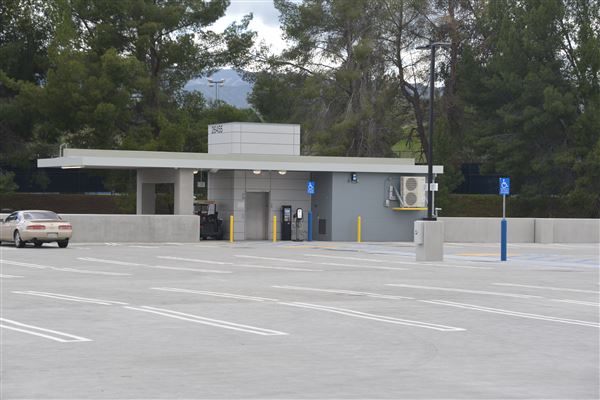 College of the Canyons - Lot 7 Parking Structure (3/21/2019 - Credits: Leo Fialho)