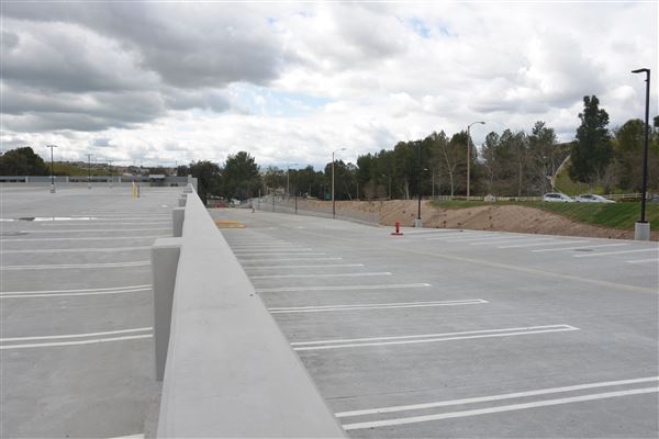 College of the Canyons - Lot 7 Parking Structure (3/21/2019 - Credits: Leo Fialho)
