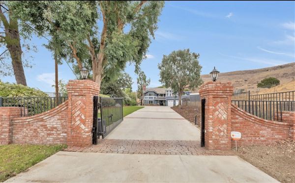 Home (10/1/2023 - Credits: Ladd Jackson - realtor)