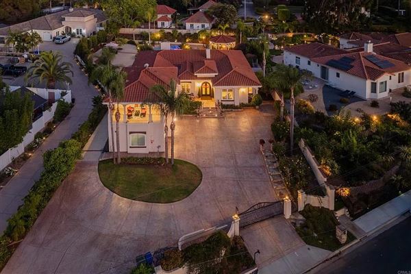 Vale View Mansion (10/1/2025 - Credits: Charles Walters)