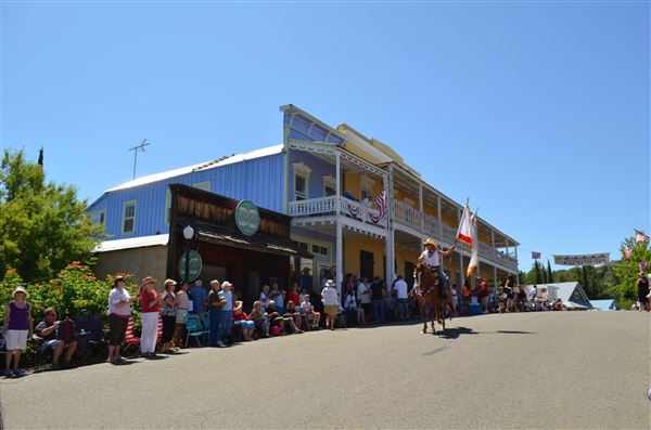 Mokelumne Hill - Independence Day Parade (10/22/2025 - Credits: Calaveras Visitors Bureau & Film Commission)