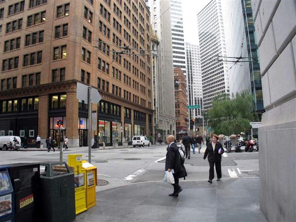 Financial District, San Francisco - Bush St. at Sansome (10/29/2025 - Credits: San Francisco City & County Film Commission)