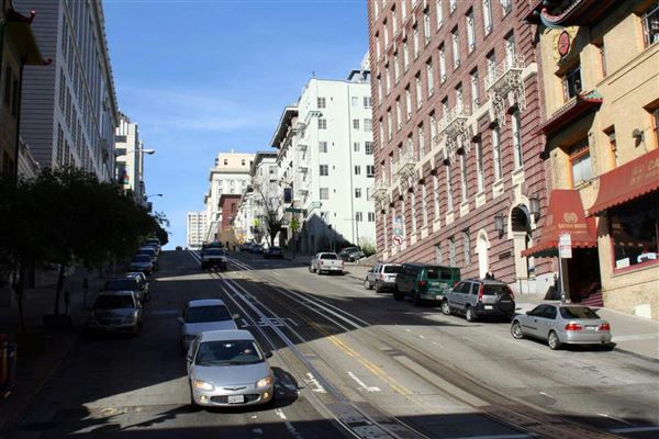 Financial District, San Francisco - California St. (10/29/2025 - Credits: San Francisco City & County Film Commission)