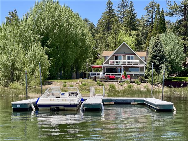 Home Sweet Lake Home (10/17/2025 - Credits: Nichol Davis / Miranda K)