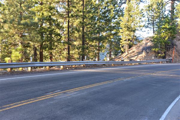 Angeles Crest Highway - SR2 - MM 60.69 - 60.0 Vista Day Use Area - Mt Waterman (Outside TMZ) (7/28/2017 - Credits: Leo Fialho)