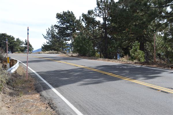Angeles Crest Highway - SR2 - MM 77.50 (Outside TMZ) (11/16/2016 - Credits: Leo Fialho)
