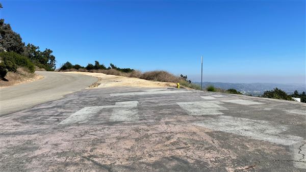 Griffith Park - Vista Del Valle Helipad (10/18/2023 - Credits: Leo Fialho)