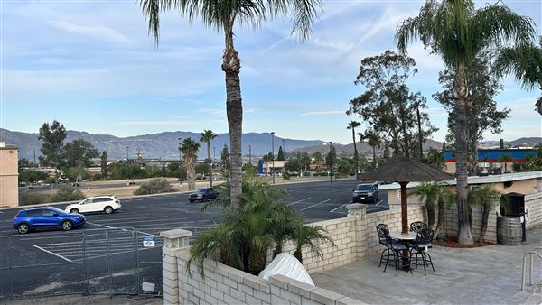 CJ's Sports Grill & Turf Club at Econo Lodge & Lake Elsinore Casino (3/29/2026 - Credits: Brandy Davis)