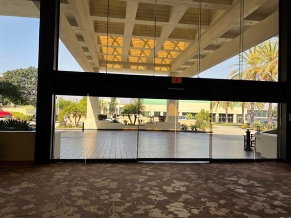Hilton Orange County/Costa Mesa (5/5/2026 5:25:23 PM - Credits: submitted by: Vanessa Constandine)