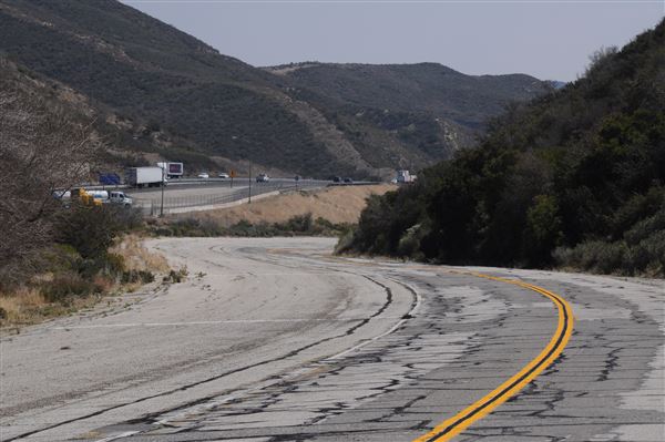 Golden State Highway, Castaic (3/13/2012 - Credits: Leo Fialho)