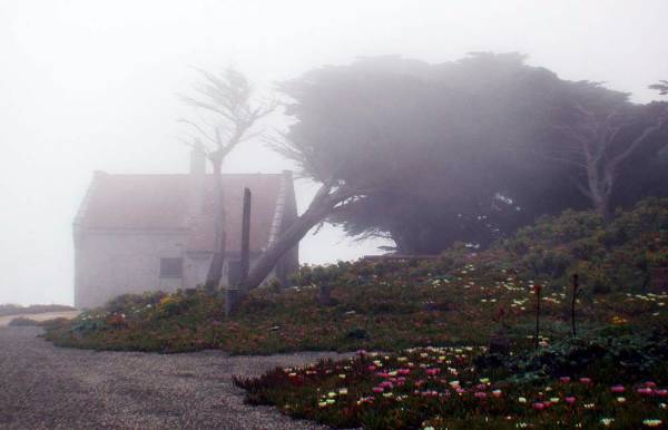Point Conception Lighthouse (12/31/2003)