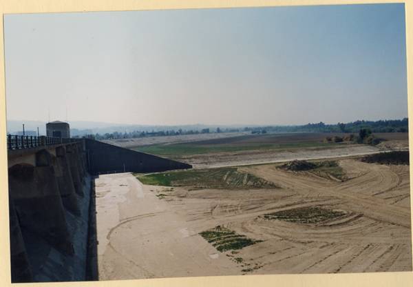 Sepulveda Dam (12/31/2003)