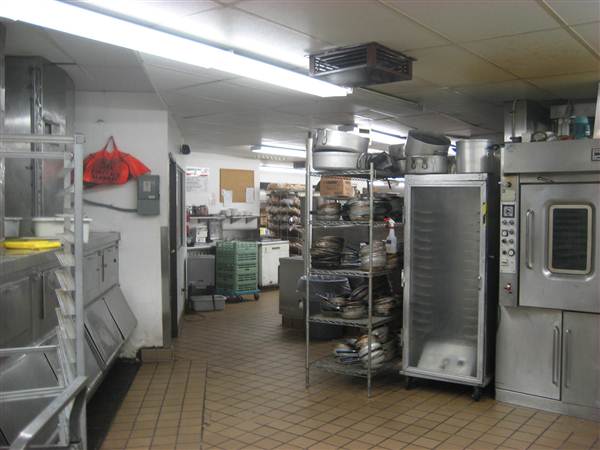 Hilton Palm Springs Kitchen (7/7/2008 - Credits: Lindsay Mizrahi)