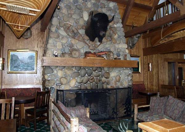 Sunnyside Restaurant & Lodge (12/31/2003)