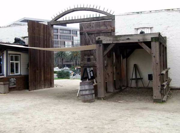 Sutter's Fort State Historic Park (SHP) (12/31/2003)