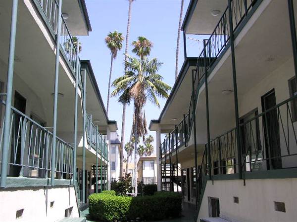 Mariposa Terrace - Roxbury (7/1/2011)