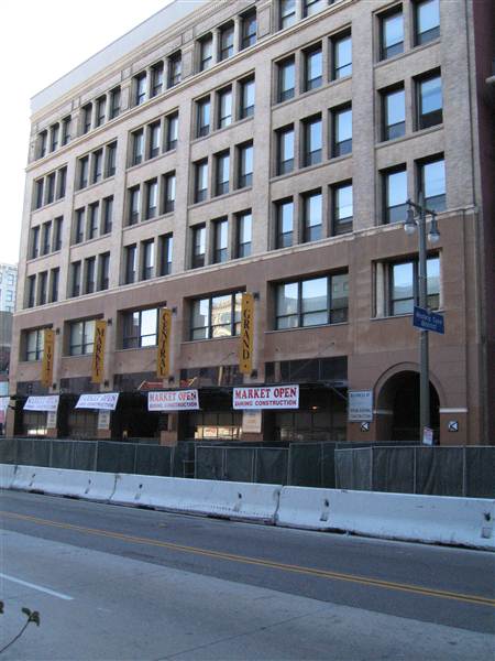 Broadway (9/1/2010 - Credits: Lindsay Mizrahi)