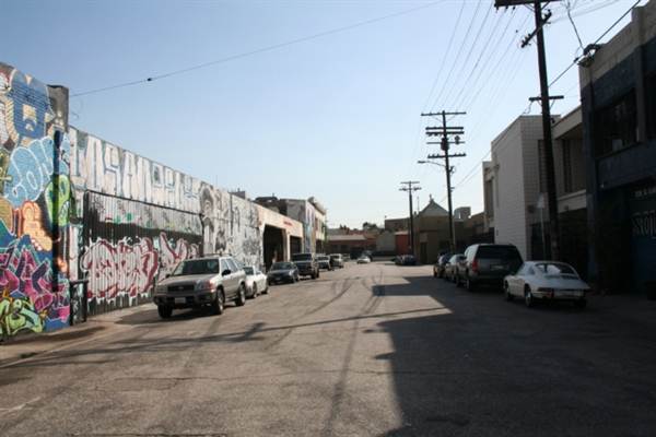 3rd St. and Garey St. (9/1/2010 - Credits: Lindsay Mizrahi)