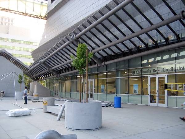 Caltrans District 7 Headquarters - EXTERIOR FILMING ONLY (4/22/2008)