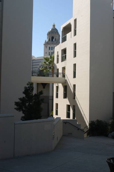 Beverly Hills City Hall (2/3/2009)