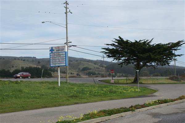 Half-Moon Bay Airport (8/7/2013)