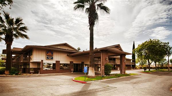 Best Western Shadow Inn (8/26/2015 - Credits: http://bestwesterncalifornia.com/hotels/best-western-shadow-inn)