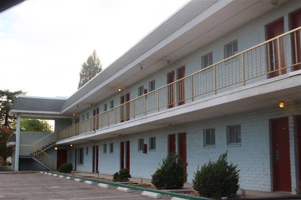 Motels / Hotels in City of Redding (10/31/2015 - Credits: JIll Naumann)
