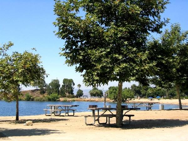 Lake Perris State Recreation Area (SRA) (1/20/2016 - Credits: http://www.parks.ca.gov/ImageGallery/?page_id=651)
