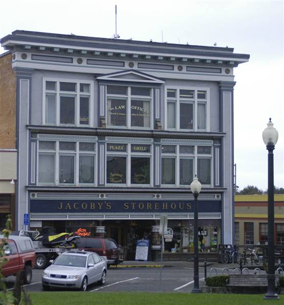 Arcata (3/11/2011 - Credits: By Ellin Beltz (Original Photograph) [Public domain], via Wikimedia Commons)