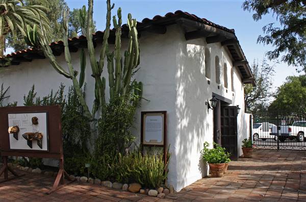 Mission San Diego de Alcala - San Diego Mission (3/21/2013 - Credits: By Bernard Gagnon (Own work) [GFDL (http://www.gnu.org/copyleft/fdl.html) or CC BY-SA 3.0 (http://creativecommons.org/licenses/by-sa/3.0)], via Wikimedia Commons)