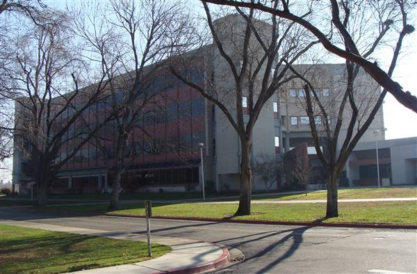 California State University, Fresno (3/23/2011 - Credits: By Nightryder84 (Own work) [CC BY-SA 3.0 (http://creativecommons.org/licenses/by-sa/3.0)], via Wikimedia Commons)