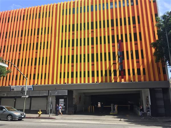 Joe's Auto Parks - 530 S. Spring (4/26/2016)