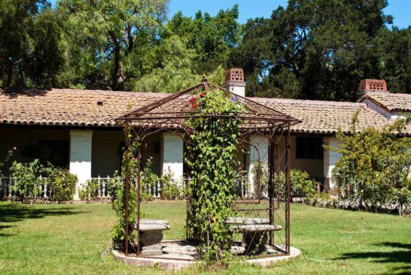 San Juan Bautista State Historic Park (SHP) (8/1/2009 - Credits: "Mission San Juan Baustista Garden" By Anna Fox (CC BY 2.0)[https://creativecommons.org/licenses/by/2.0/legalcode]https://www.flickr.com/photos/harshlight/)