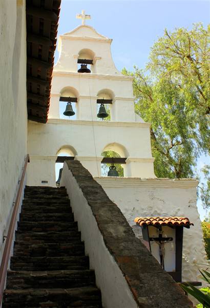Mission San Diego de Alcala - San Diego Mission (4/29/2011 - Credits: "Mission San Diego de Alcala-91" by Rachel Titiriga (CC BY 2.0)[https://creativecommons.org/licenses/by/2.0/legalcode]https://www.flickr.com/photos/pocait/)