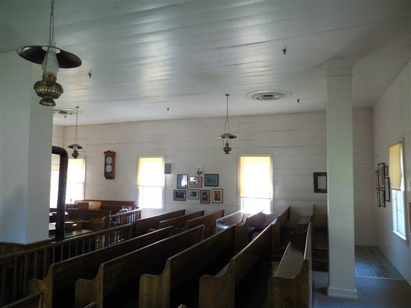 Superior Court of Mariposa (8/20/2015 - Credits: "Mariposa County Courtroom" by Jimmy Emerson, DVM (CC BY-NC-ND 2.0)[https://creativecommons.org/licenses/by-nc-nd/2.0/legalcode]https://www.flickr.com/photos/auvet/)