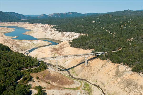 Lake Oroville State Recreation Area (SRA) (9/18/2015 - Credits: Photo by: California Department of Water Resources)