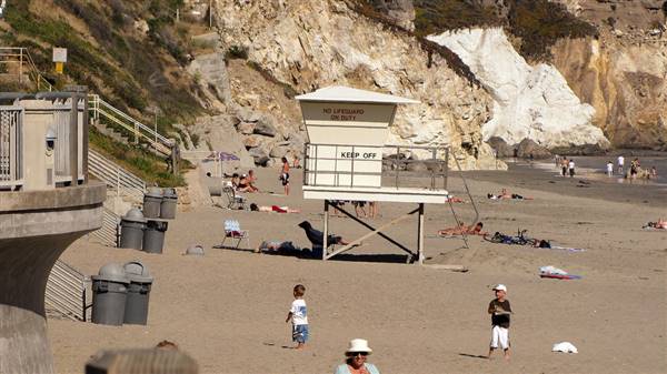 Avila Beach (5/8/2009 - Credits: "Avila Beach South End" by Flicker User: Flickinpicks (CC BY-SA 2.0)[https://creativecommons.org/licenses/by-sa/2.0/legalcode]https://www.flickr.com/photos/flickerstickers/)