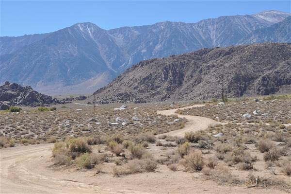 Alabama Hills - Bureau of Land Management / BLM - Bishop Field Office (11/15/2016 - Credits: Photo courtesy of Robin Citrin)