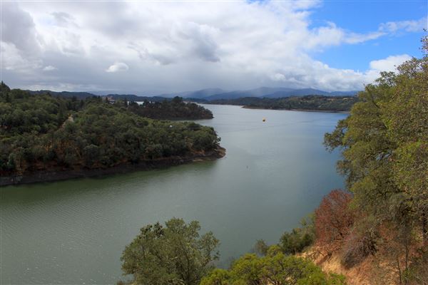 Coyote Valley Dam / Lake Mendocino - Lake Mendocino - northern region (9/20/2017 - Credits: Kellen Lim)