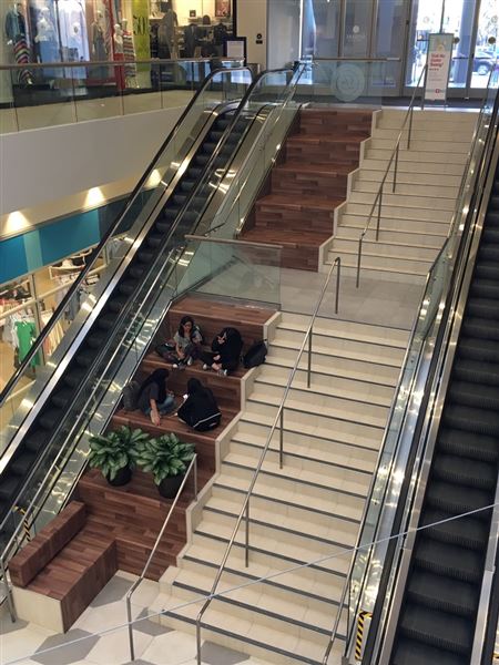 Burbank Town Center / with Adjacent CLOSED IKEA (3/1/2018)