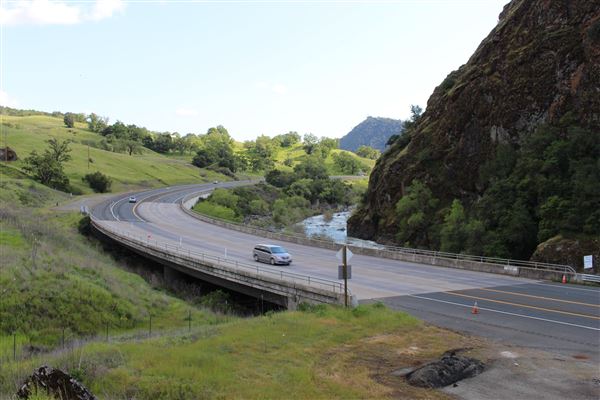 Highway 101 Bridge @ Frog Woman Rock aka Korean War Veterans Memorial Bridge - Bridge at mile marker 4.85, north of Mendocino/Sonoma county line (4/18/2017 - Credits: Kellen Lim)