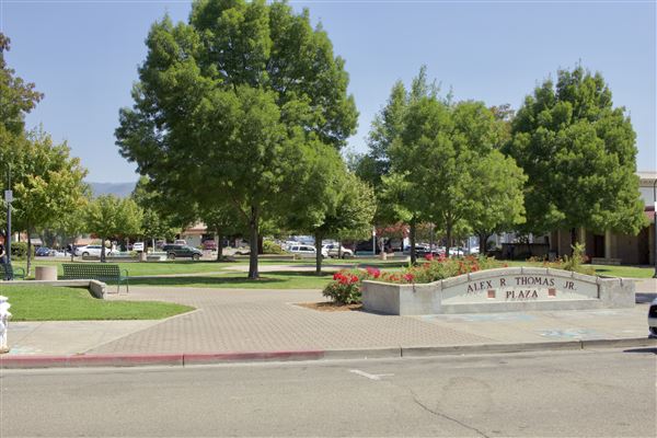 Alex Thomas Plaza (8/30/2018 - Credits: Kellen Lim)