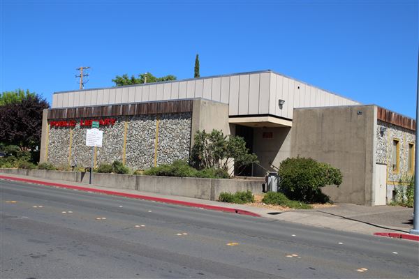 Ukiah Public Library / Mendocino County Library Ukiah Branch (7/11/2018 - Credits: Kellen Lim)