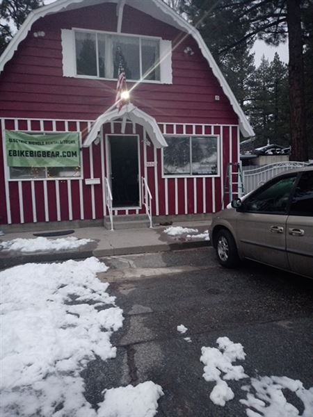Fawnskin Old Tyme Store Front (4/11/2019 - Credits: Michael Dills)