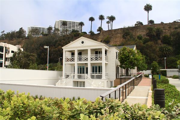 Annenberg Community Beach House & Back on the Beach Cafe (6/1/2019 - Credits: LocoScout)