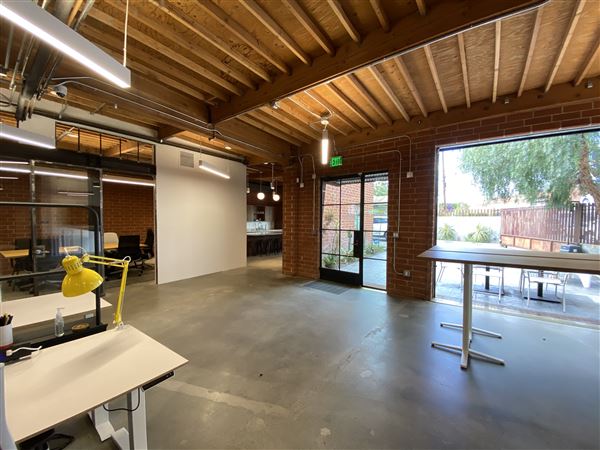 Studio Blitz - Contemporary Office Space (3/24/2020 - Credits: Riz Walker)
