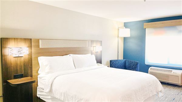 Holiday Inn Express & Suites Frazier Park (3/28/2023 - Credits: Holiday Inn Express)